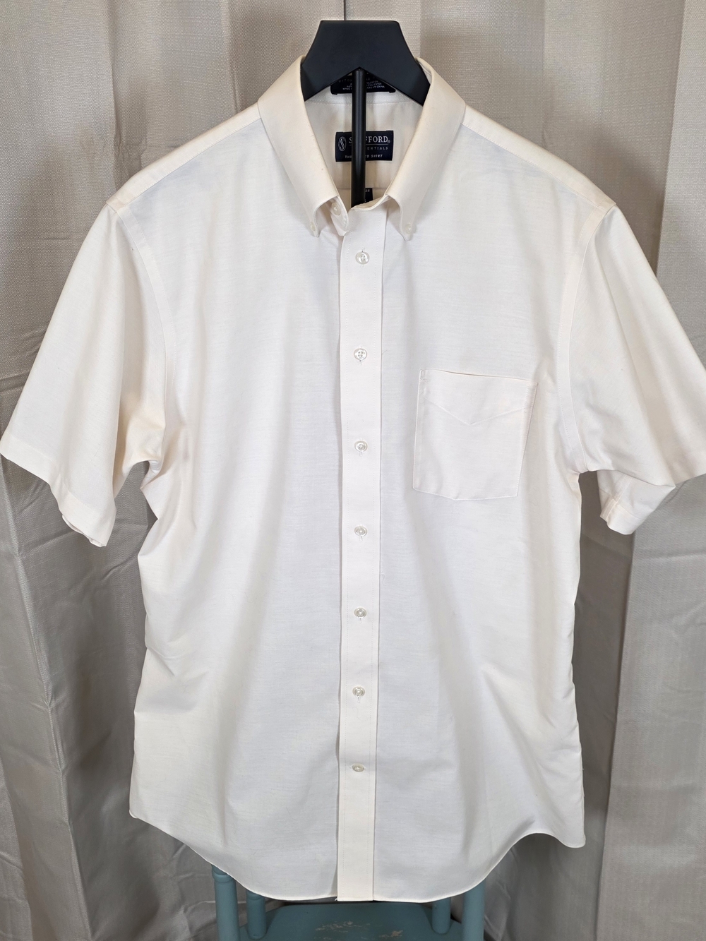 Stafford Men's Short-Sleeve Button-Down Shirt in White